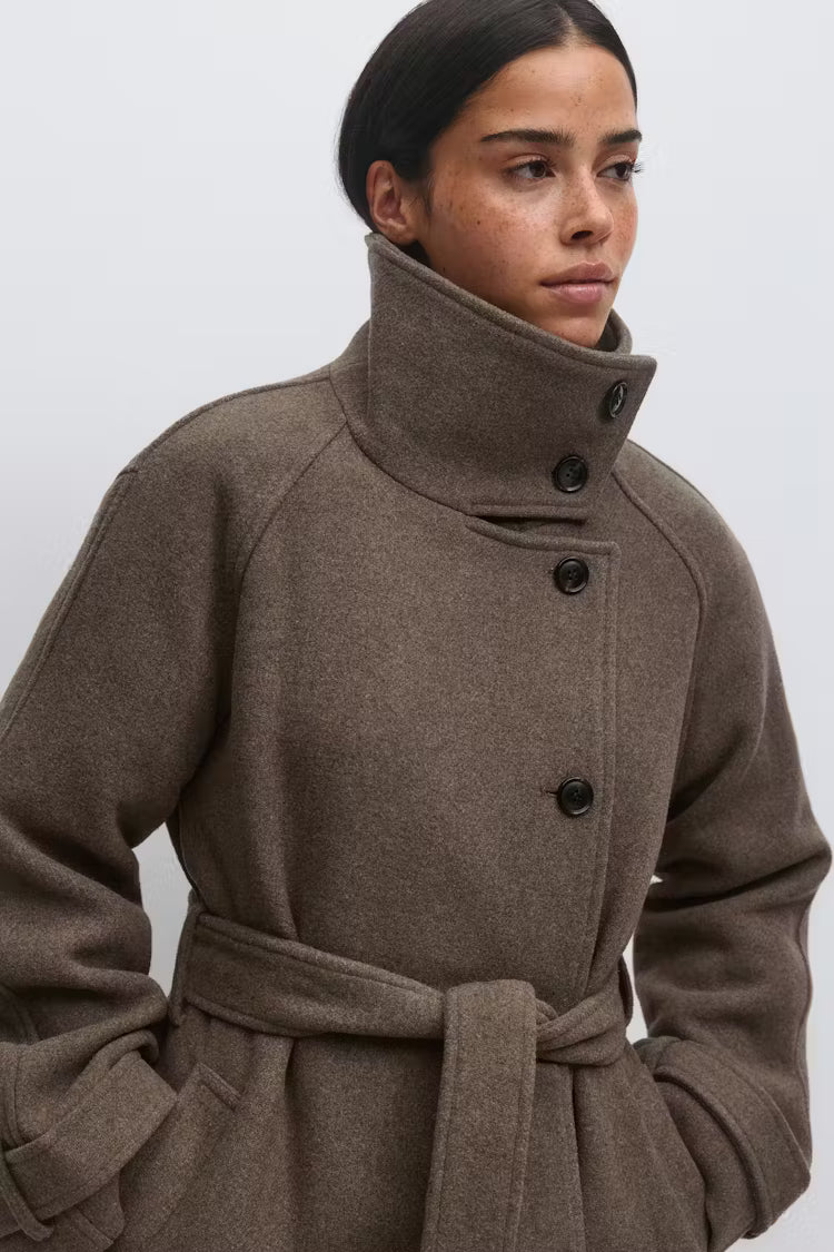 Manteau Femme Long | Laine | Chaleur Et Élégance | Coupe Fluide Et Contemporaine
