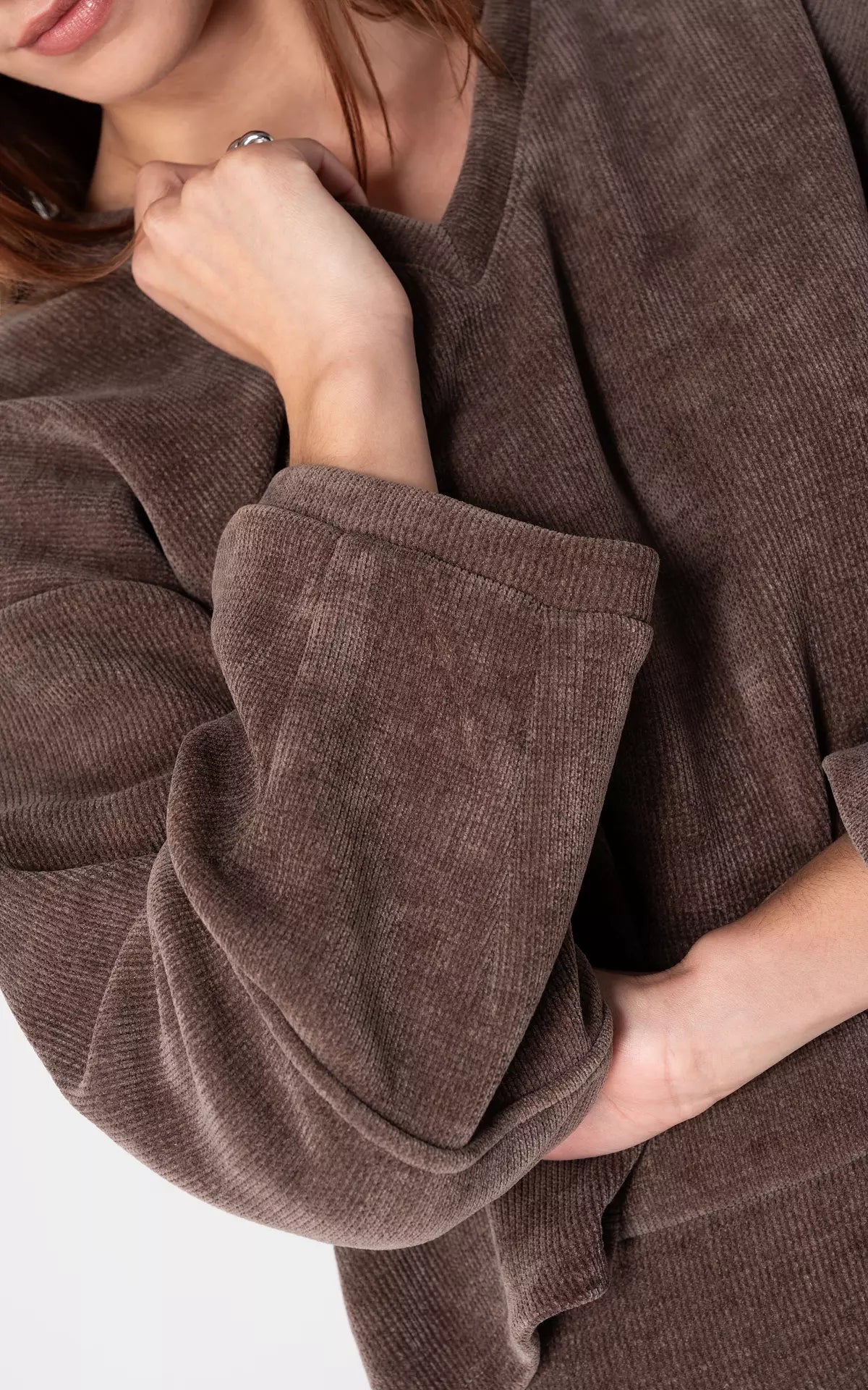 Pull Femme | Velours Côtelé Corduroy | Doux et Tendance pour un Look Rétro Moderne