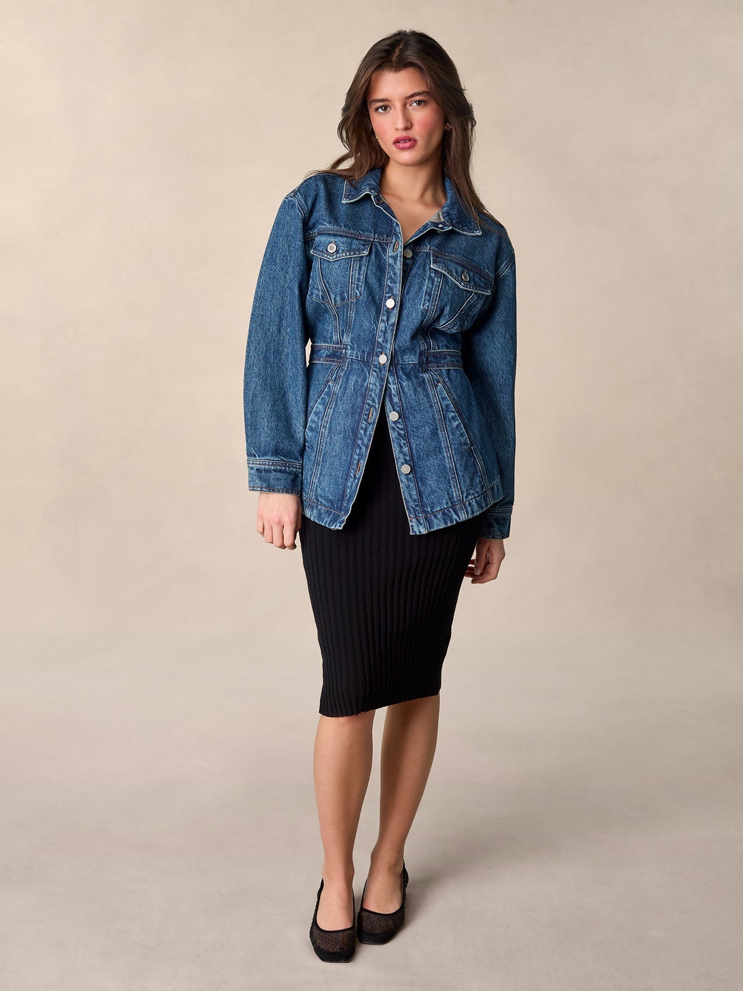 Robe Midi | Noire À Bretelles Et Ajustée | Intemporelle Et Chic | Idéale Pour Les Soirées