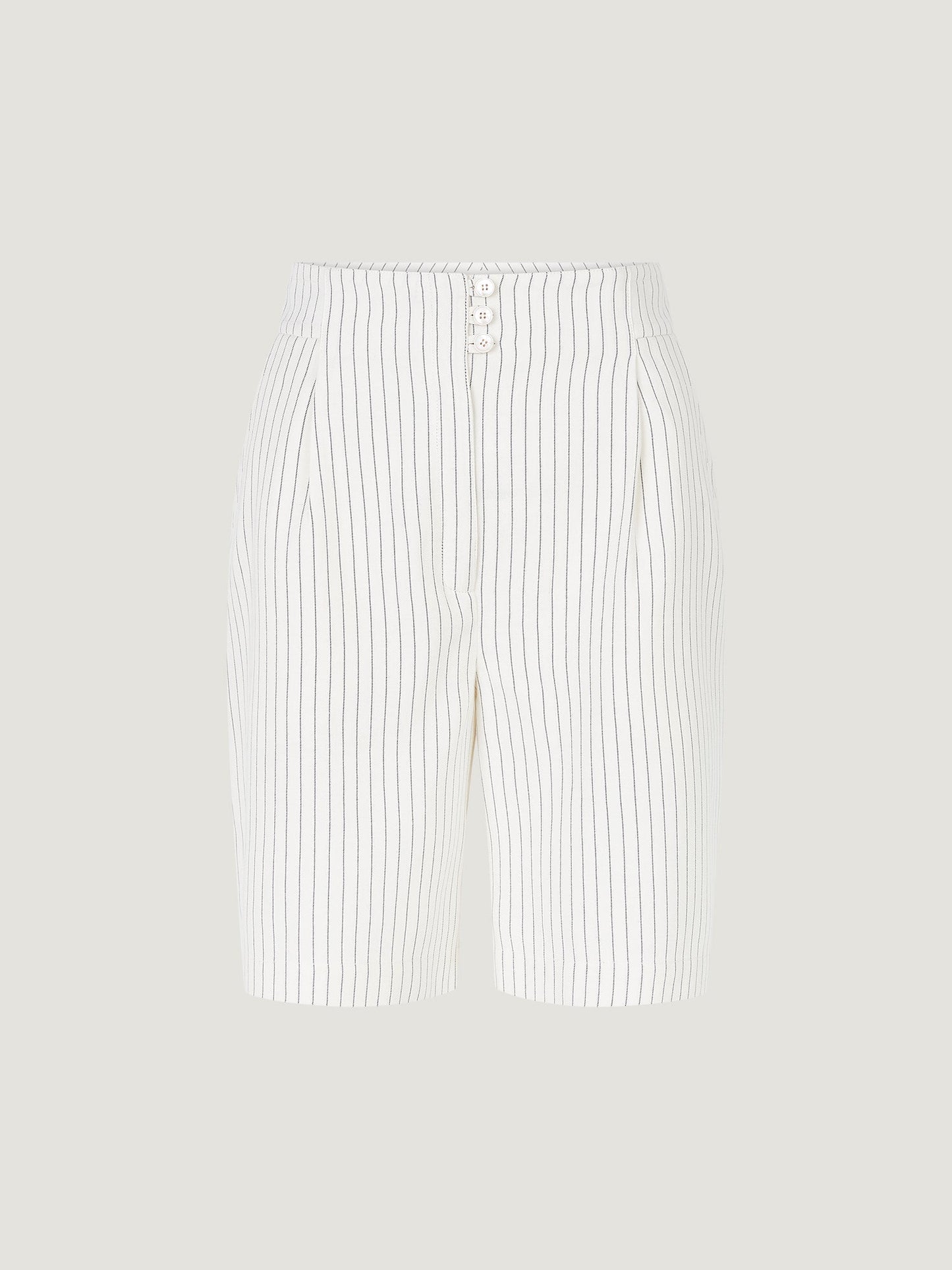 Short Femme | Blanc et Sophistiqué | Idéal pour un Look Estival Chic et Confortable