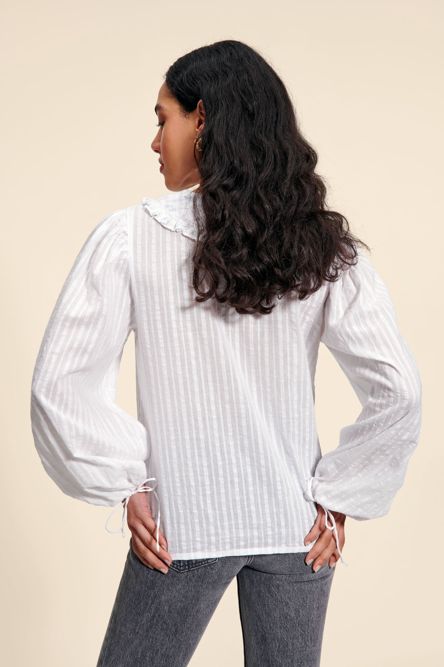 Chemisier Coton | Col Brodé & Manches Bouffantes | Parfait pour le Bureau ou les Sorties