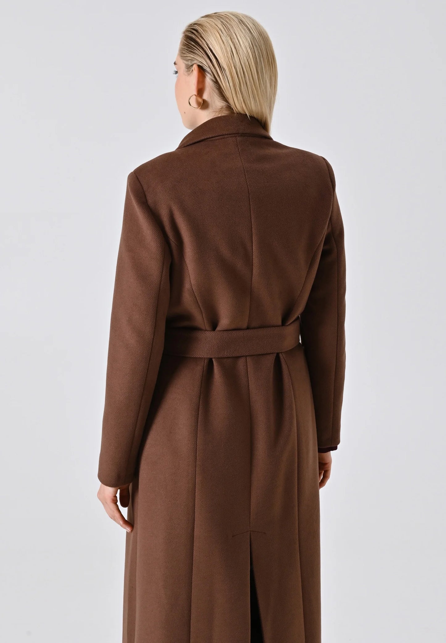 Manteau Long Ceinturé à Col Tailleur