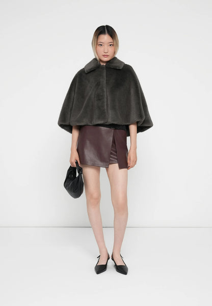 Cape Femme | Fausse Fourrure Douce | Idéale Pour L’Hiver Et Les Looks Sophistiqués