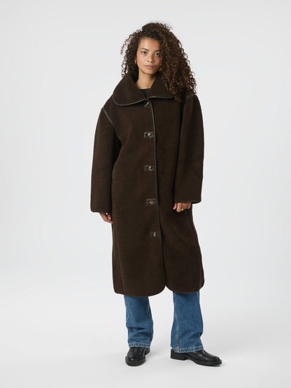 Manteau Long Effet Peau Lainée