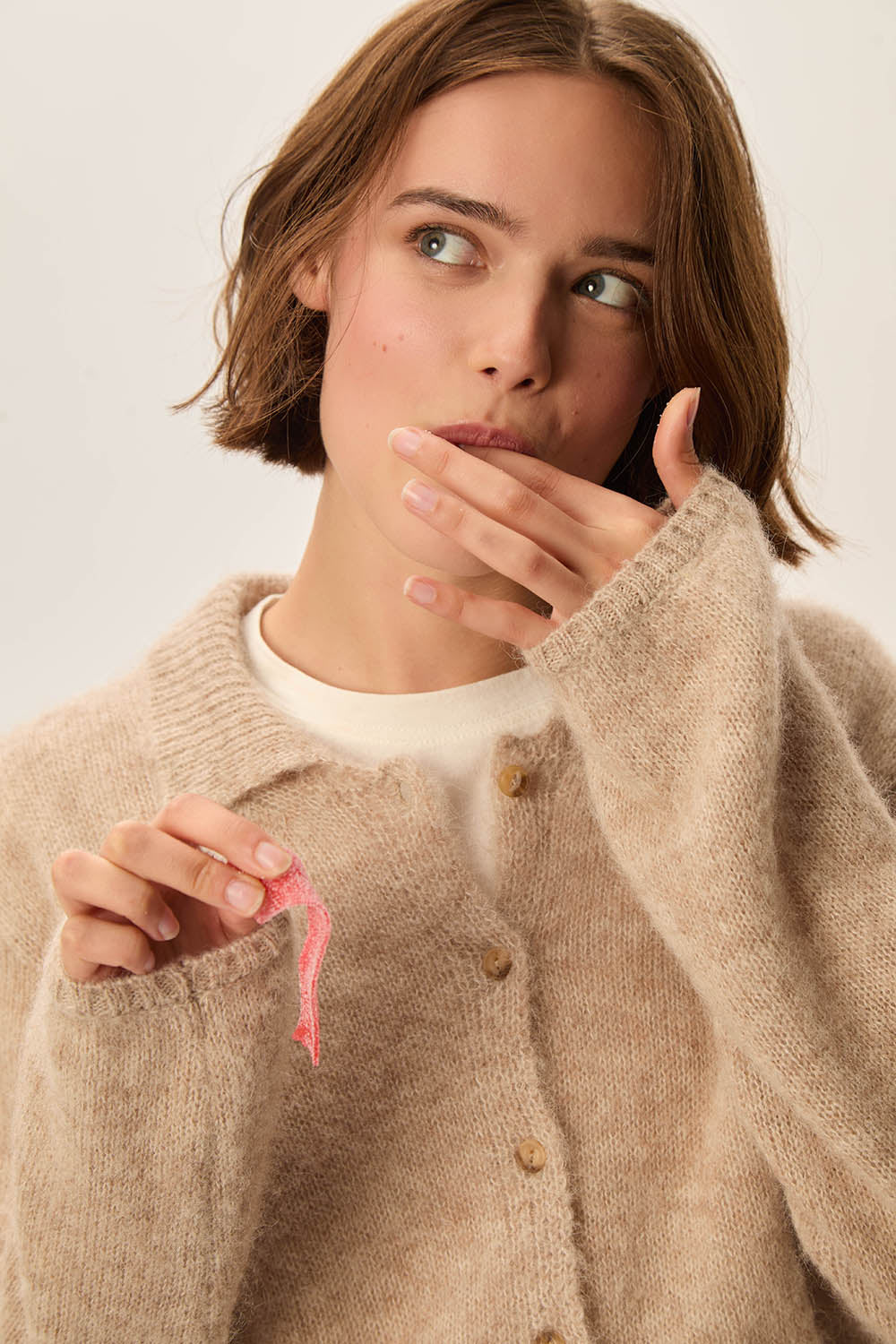 Cardigan Femme Beige | Doux et Tendance | Parfait pour l’Automne et l’Hiver