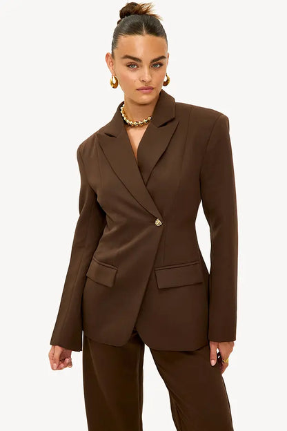 Blazer Femme | Coupe Cintrée Élégante | Parfait pour Bureau, Événement ou Look Professionnel Structuré