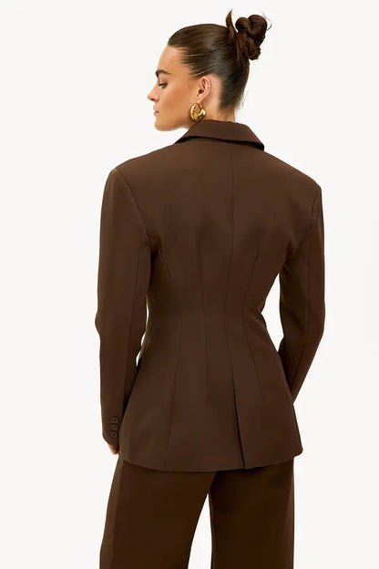 Blazer Femme | Coupe Cintrée Élégante | Parfait pour Bureau, Événement ou Look Professionnel Structuré