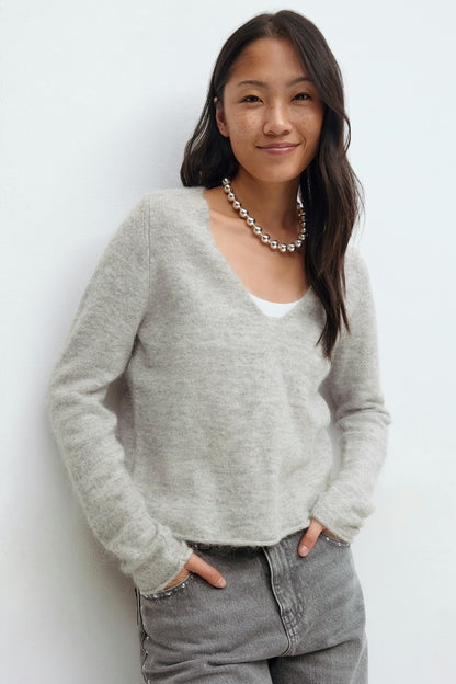 Pull Femme | Col V Et Alpaga | Léger Et Doux | Parfait Pour L’Automne Et Les Looks Cosy