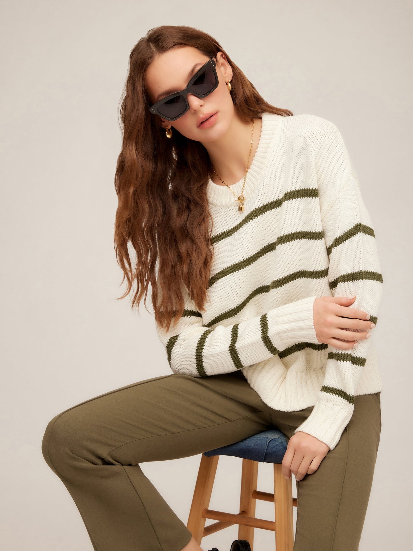 Pull Femme Rayé | Confortable & Tendance | Idéal pour la Mi-Saison