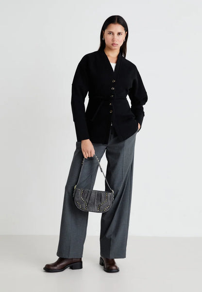 Cardigan Femme | Ceinturé Et Boutonné | Parfait Pour Un Look Chic Au Quotidien