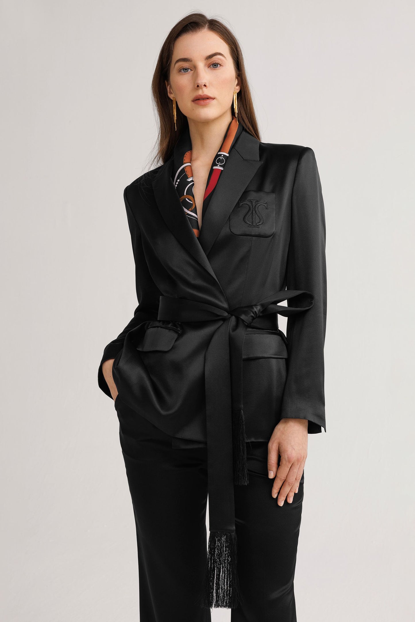 Blazer Femme | Satiné Et Élégant | Parfait Pour Une Tenue De Soirée
