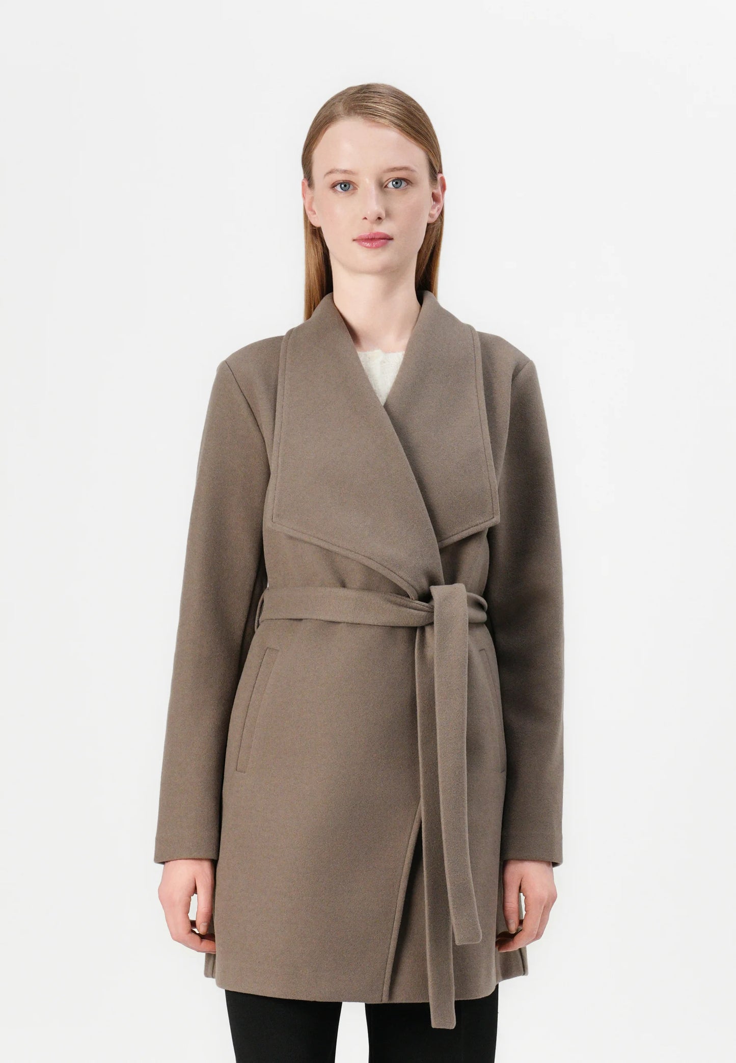 Manteau Femme | Ceinturé Et Épuré | Idéal Pour Un Look Hivernal Chic Et Confortable