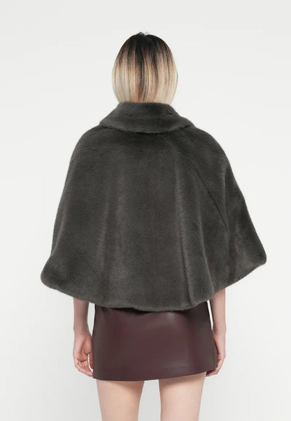 Cape Femme | Fausse Fourrure Douce | Idéale Pour L’Hiver Et Les Looks Sophistiqués