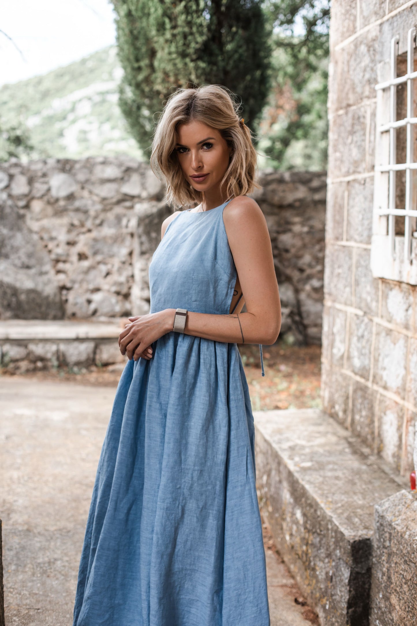 Robe En Lin | Longue Et Légère | Coupe Épurée Et Élégante | Parfaite Pour L’Été Et Les Vacances