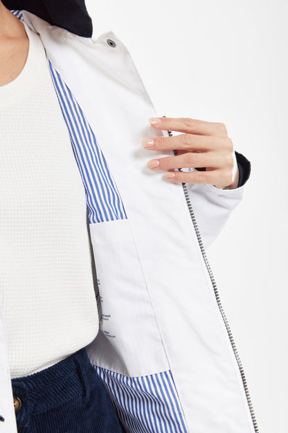 Veste Femme | Polyester | Déperlante Avec Capuche | Idéale Pour Les Jours De Pluie En Ville