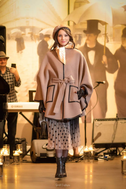 Cape Poncho Femme | Laine Et Cachemire | Kimono Court Élégant Avec Finition Contrastée