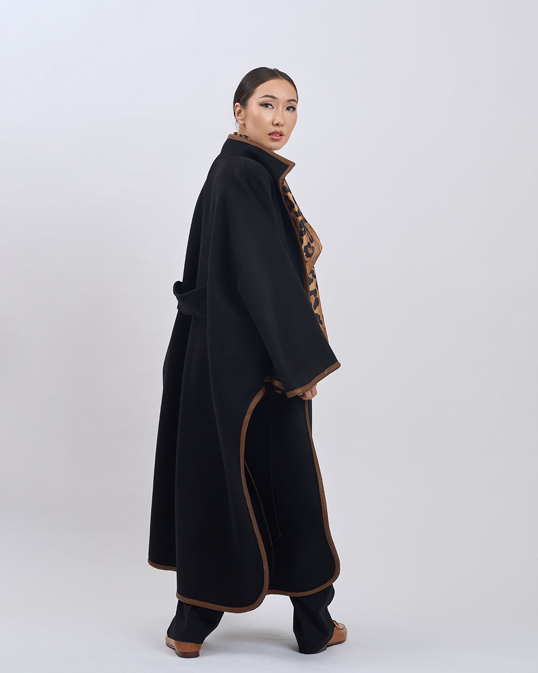 Cape Femme | Laine Vierge Et Cachemire | Kimono Long Avec Détails Contrastés Pour Hiver Élégant