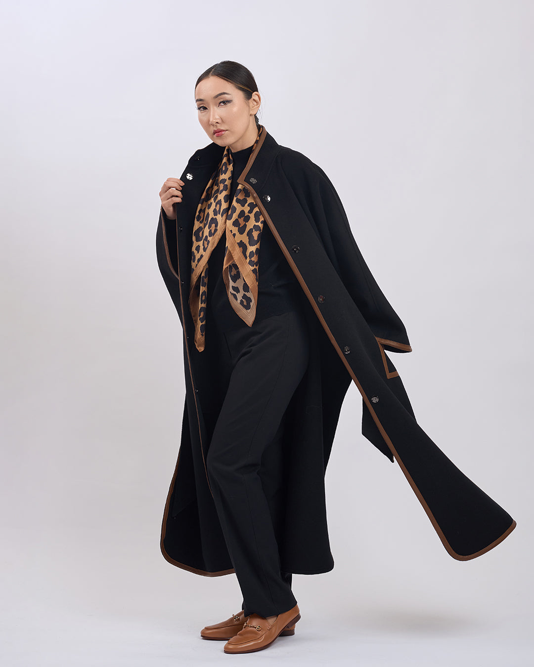Cape Femme | Laine Vierge Et Cachemire | Kimono Long Avec Détails Contrastés Pour Hiver Élégant