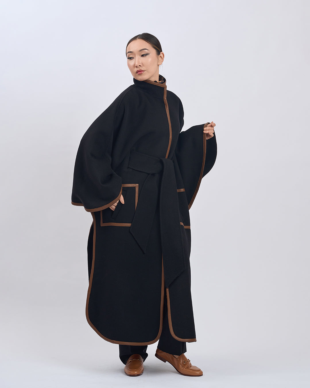 Cape Femme | Laine Vierge Et Cachemire | Kimono Long Avec Détails Contrastés Pour Hiver Élégant