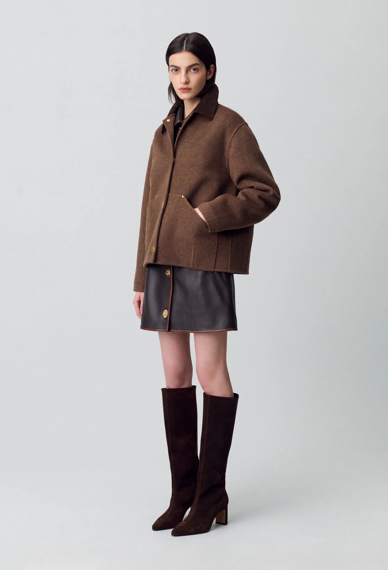 Manteau Femme | Court Et Structuré | En Laine Mélangée Avec Détails Dorés