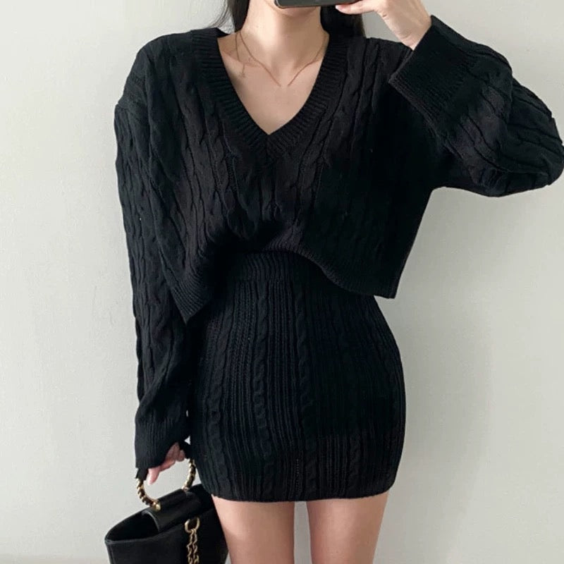 Ensemble Femme | Maille Torsadée Noire | Pull Col V Et Jupe Courte | Parfait Pour Un Look Chic Et Douillet