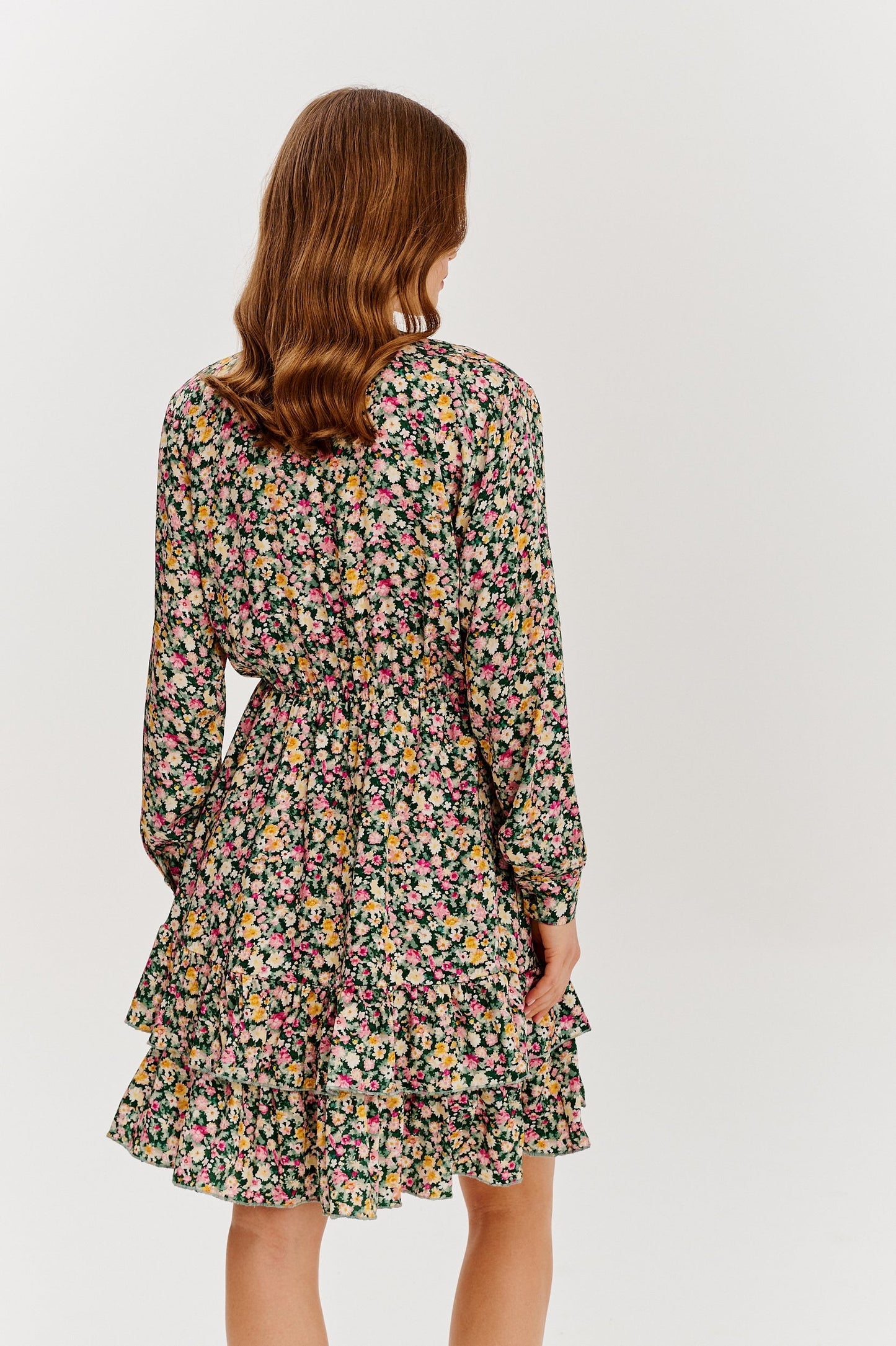 Robe En Viscose | Courte Et Légère | Imprimé Fleuri Multicolore | Parfaite Pour Le Printemps Et Les Week-Ends Décontractés