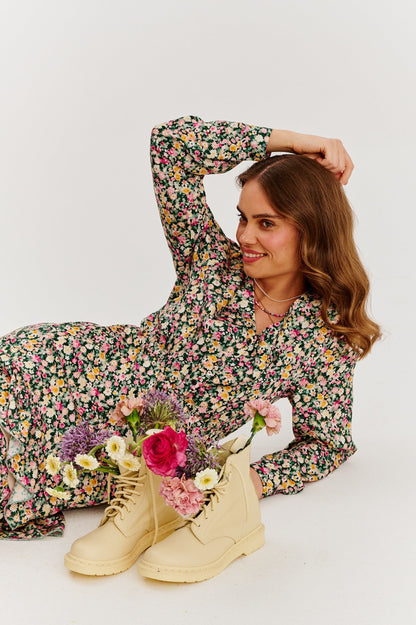 Robe En Viscose | Courte Et Légère | Imprimé Fleuri Multicolore | Parfaite Pour Le Printemps Et Les Week-Ends Décontractés
