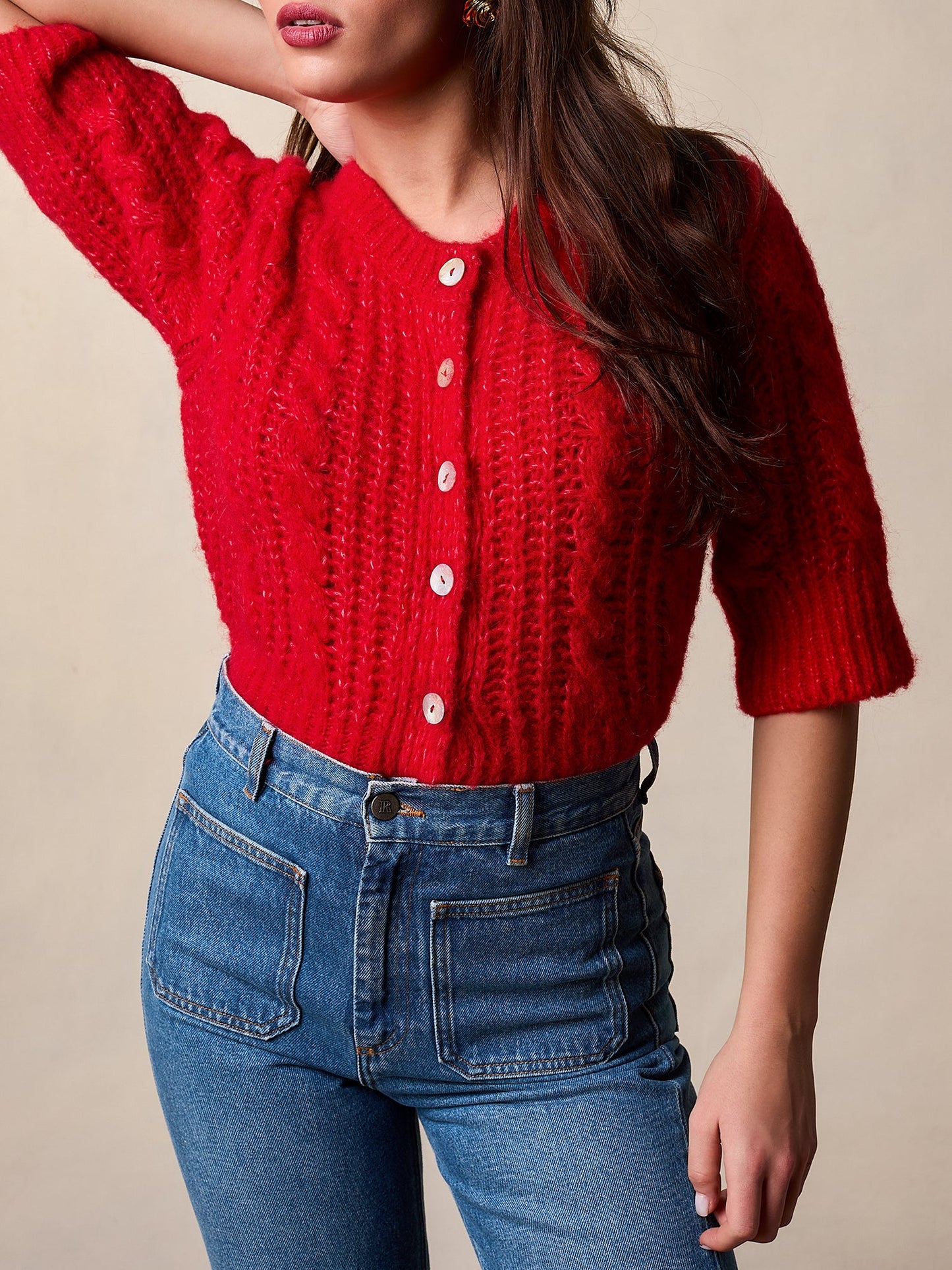 Cardigan | Rouge En Maille Torsadée À Boutons | Féminin Et Audacieux | Pour La Mi-Saison