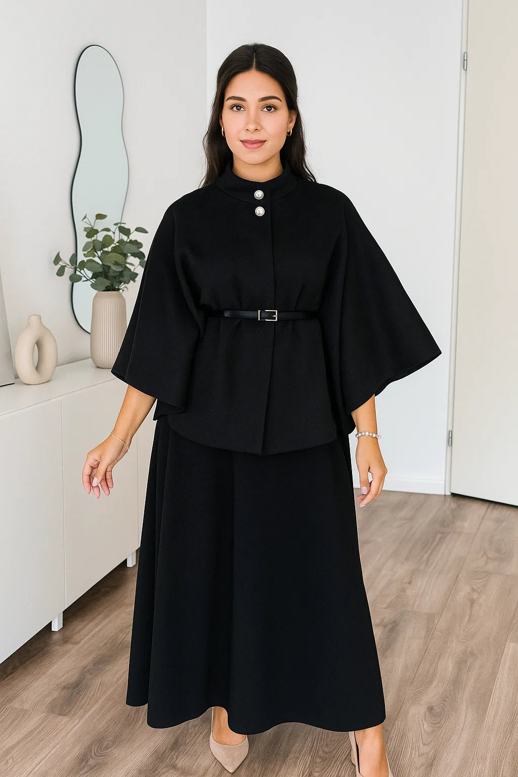 Cape Femme | Polyester Doux | Élégante et Légère pour la Mi-Saison