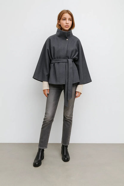 Cape Femme | Polyester | Élégante et Moderne pour la Mi-Saison