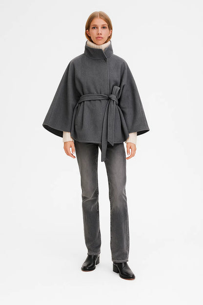 Cape Femme | Polyester | Élégante et Moderne pour la Mi-Saison