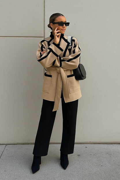 Veste Femme | Avec Détails Noirs | Ceinturée Et Graphique Pour Look Audacieux