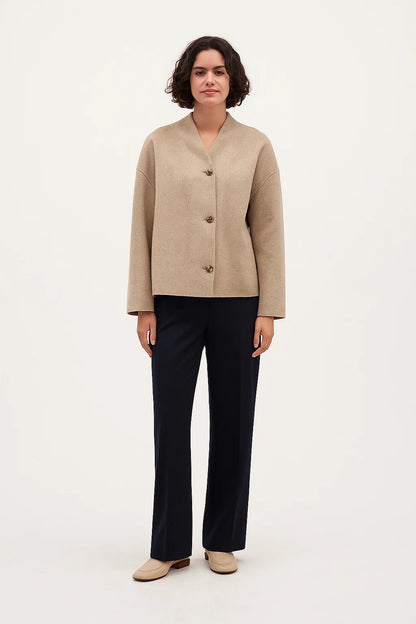 Veste Femme | Coupe Droite Et Épurée | Minimaliste Avec Fermeture Décalée