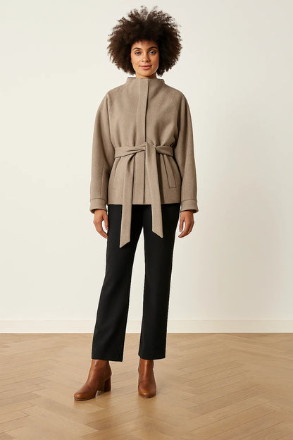 Manteau Court | Ceinturé Et Élégant | Parfait Pour Les Looks Urbains De Mi-Saison