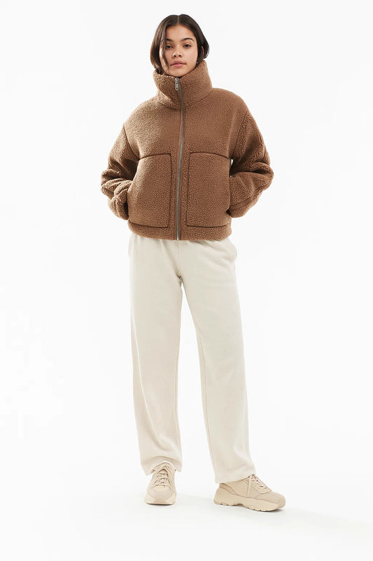 Veste Sherpa | Col Montant Et Poches Plaquées | Parfaite Pour Un Hiver Chaud Et Stylé