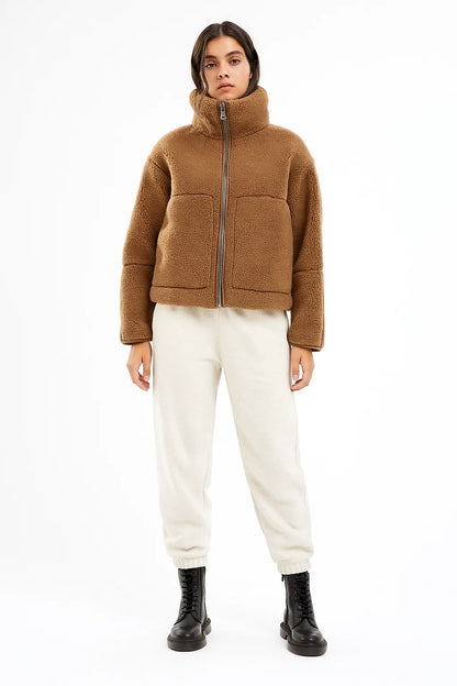 Veste Sherpa | Col Montant Et Poches Plaquées | Parfaite Pour Un Hiver Chaud Et Stylé