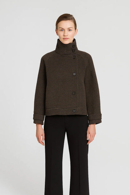 Veste Courte Femme | Motif Subtil Et Col Montant | Idéale Pour La Mi-Saison Et L’Hiver