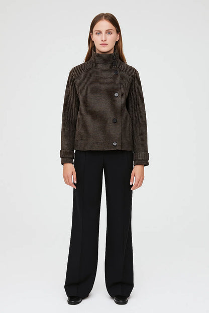 Veste Courte Femme | Motif Subtil Et Col Montant | Idéale Pour La Mi-Saison Et L’Hiver