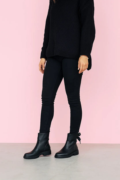 Bottes Femme | Cuir Synthétique Noir Et Ruban Décoratif | Confort Et Style Pour L’Hiver
