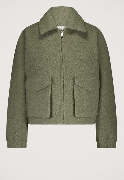 Veste Femme | Style Court Et Texturé | Look Urbain Moderne