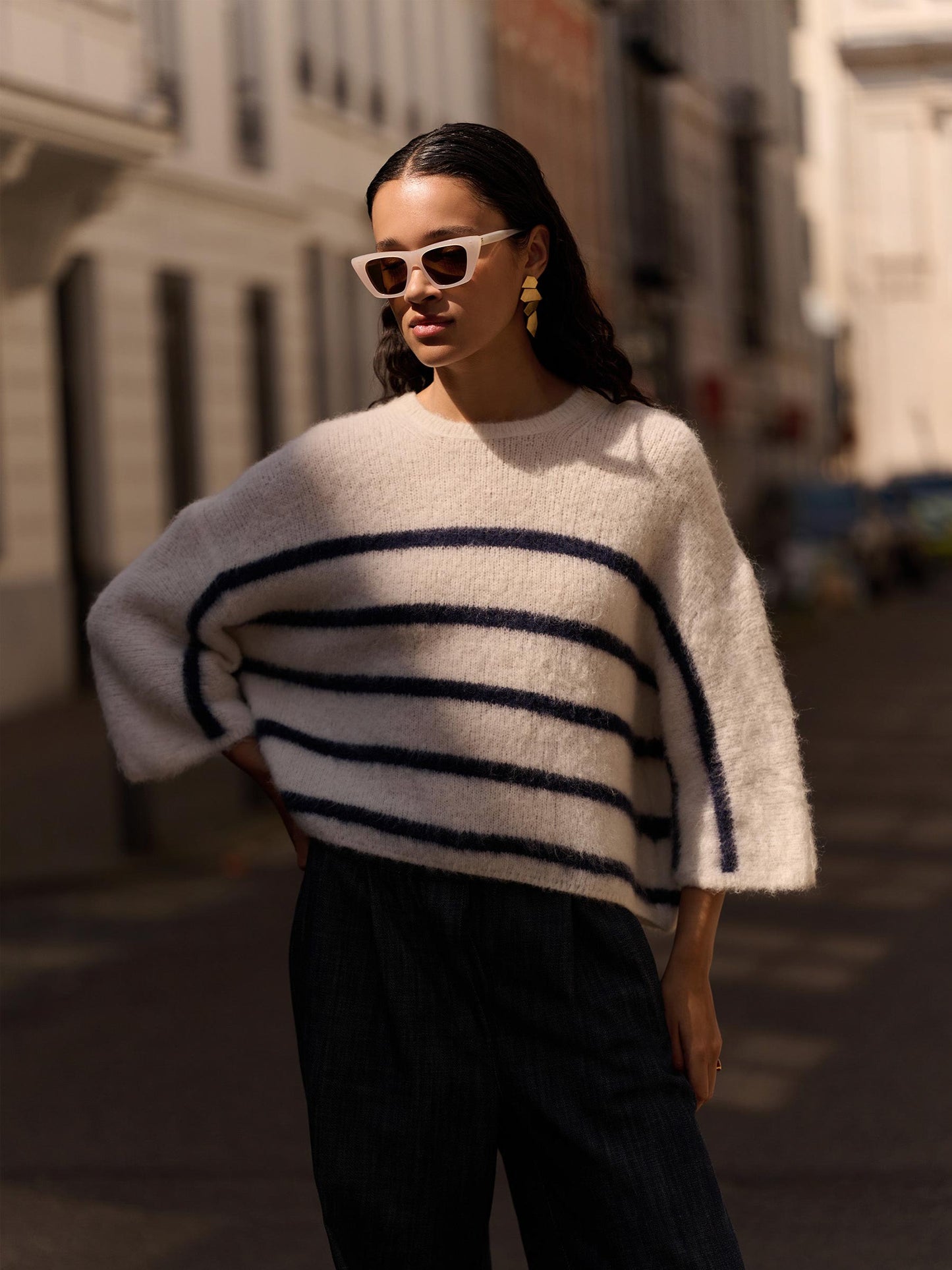 Pull Femme | Coupe Ample et Rayures | Parfait pour un Look Casual Chic