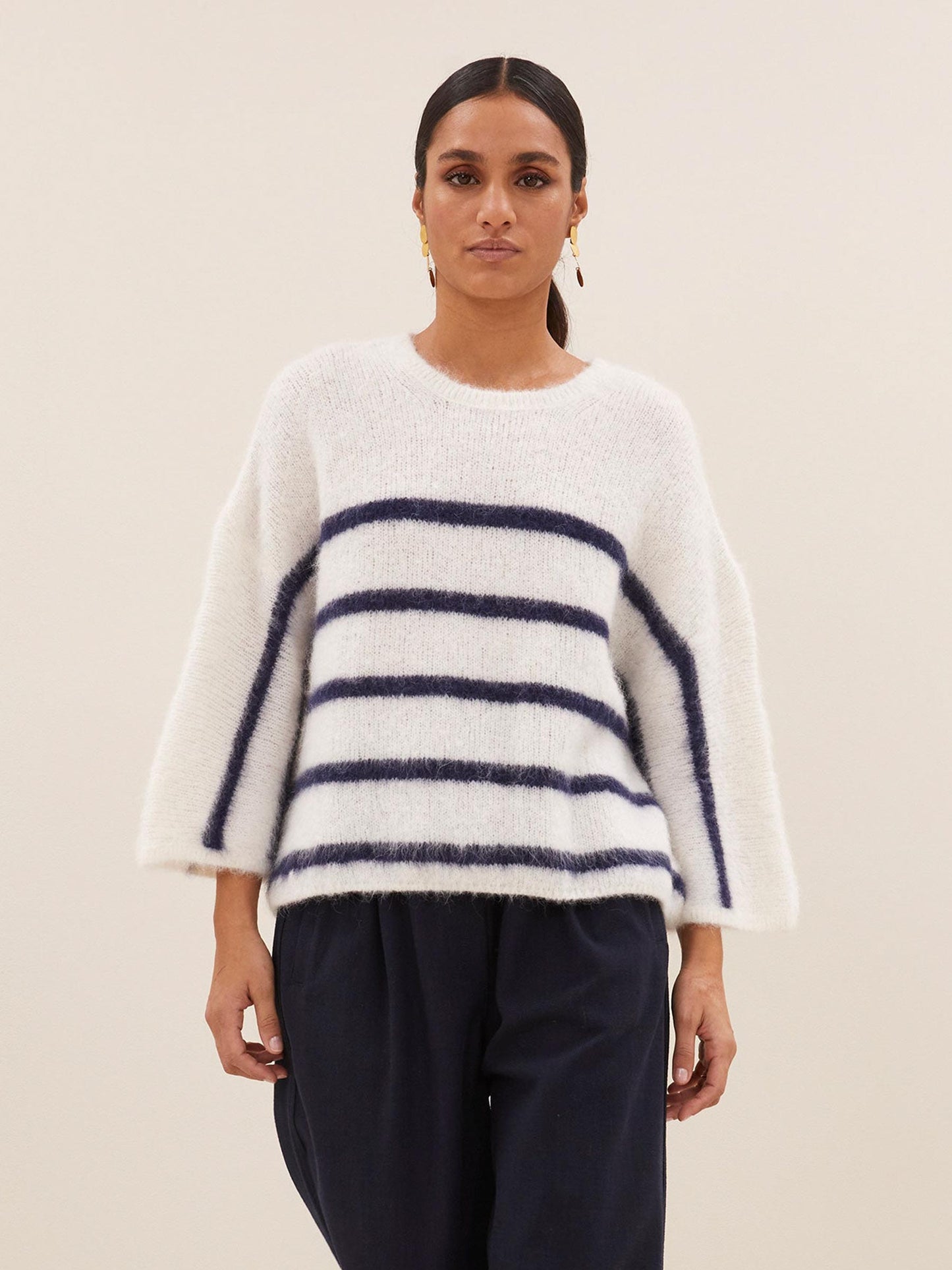 Pull Femme | Coupe Ample et Rayures | Parfait pour un Look Casual Chic