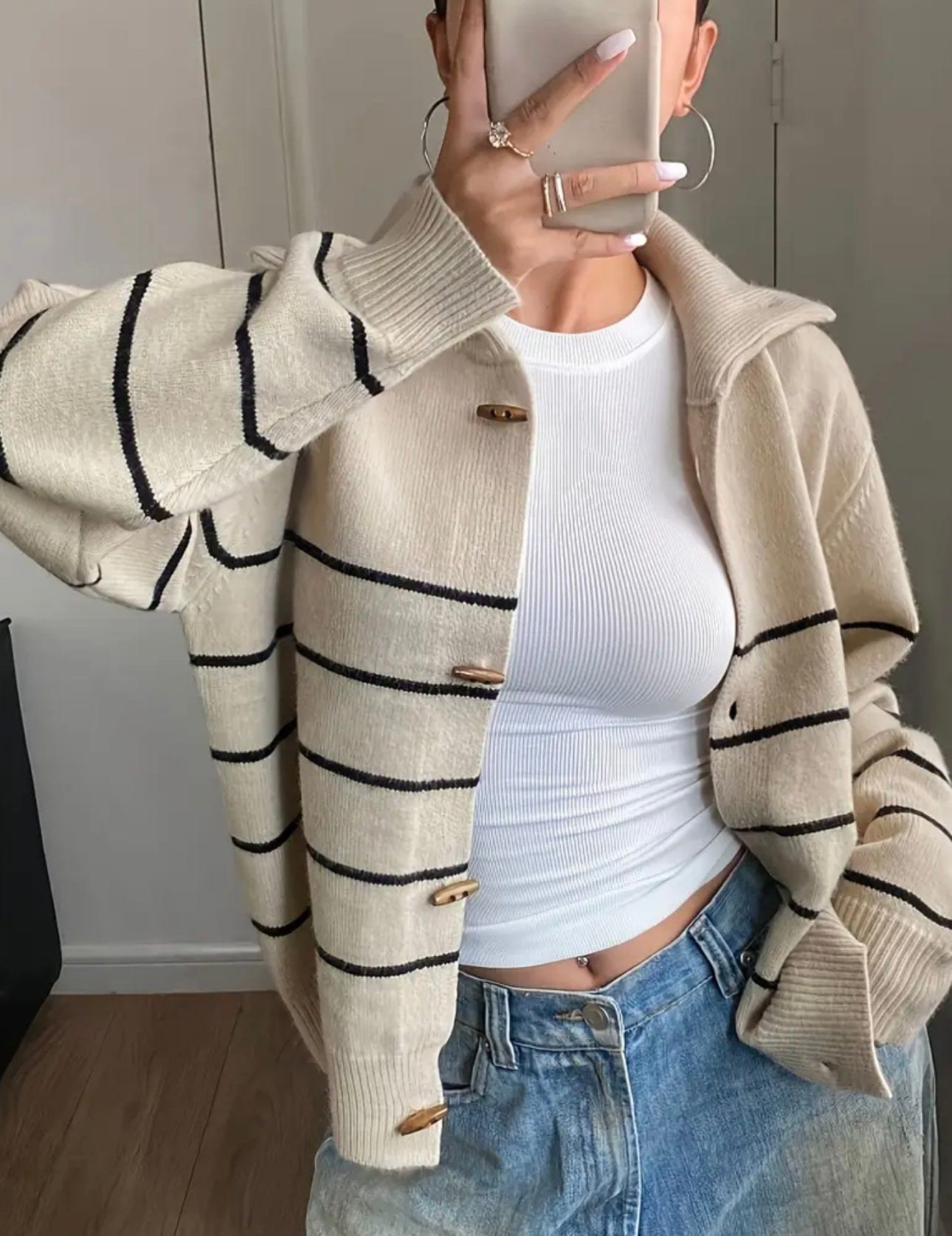 Cardigan Femme | Rayé Et Élégant | Col Oversize Pour Look Chic Décontracté