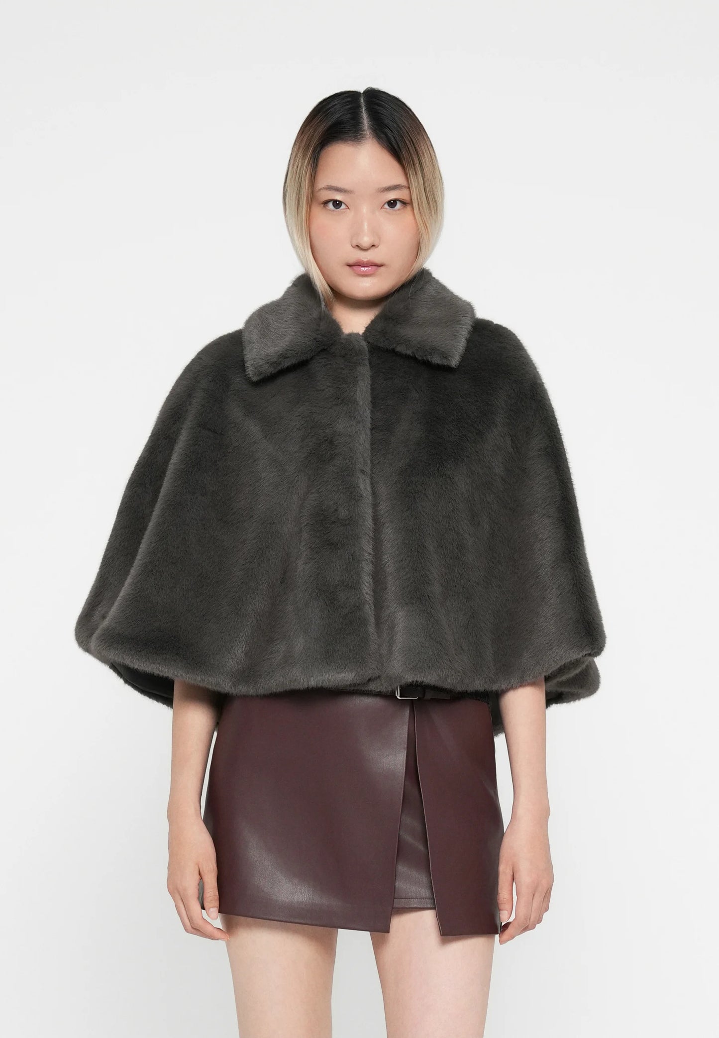 Cape Femme | Fausse Fourrure Douce | Idéale Pour L’Hiver Et Les Looks Sophistiqués