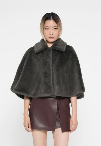 Cape Femme | Fausse Fourrure Douce | Idéale Pour L’Hiver Et Les Looks Sophistiqués