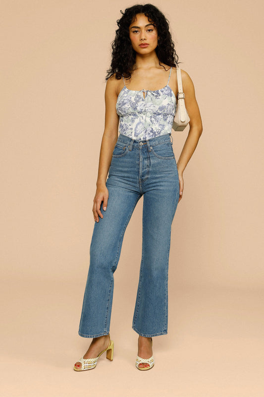 Caraco Floral | Léger Et Romantique | Fines Bretelles Et Laçage | Idéal Pour L’Été Et Les Sorties Décontractées