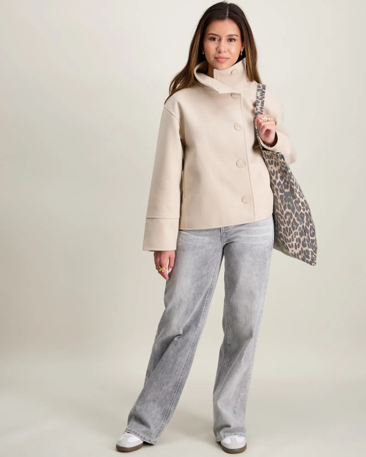 Manteau Minimaliste à Col Montant