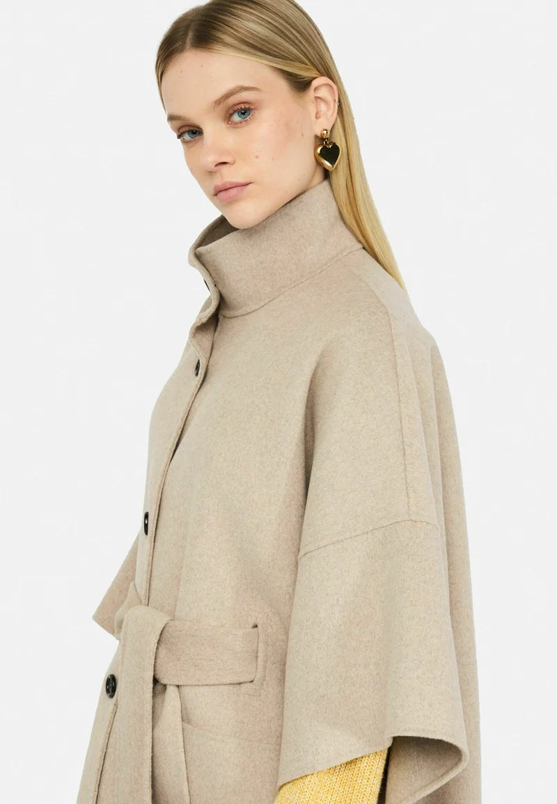 Cape Ceinturée Élégante