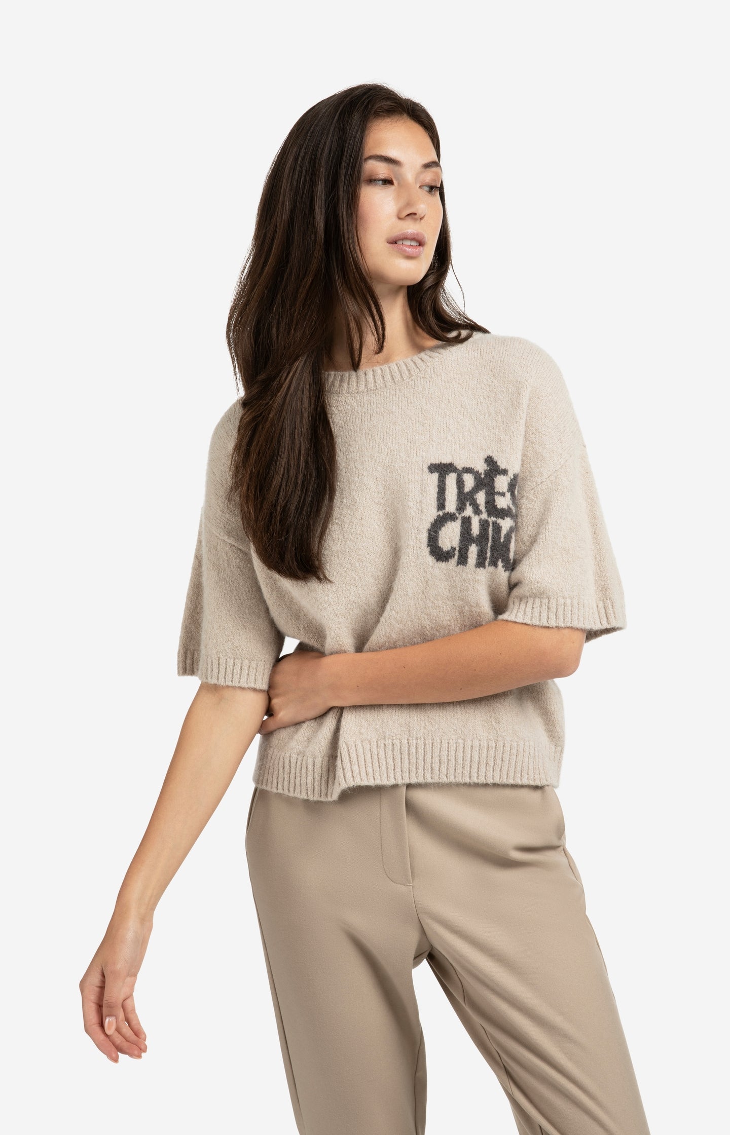 Pull Femme | Manches Courtes | Message Brodé | Style Décontracté | Confort Léger