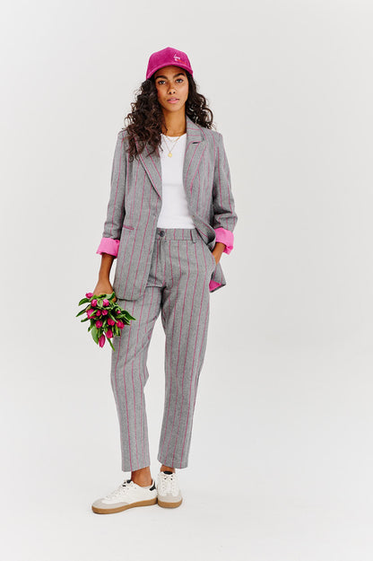 Veste Femme | Motif Chevrons Élégant | Doublure Rose Pour Un Look Professionnel Et Féminin